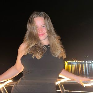 Meet your Posher, Jenna